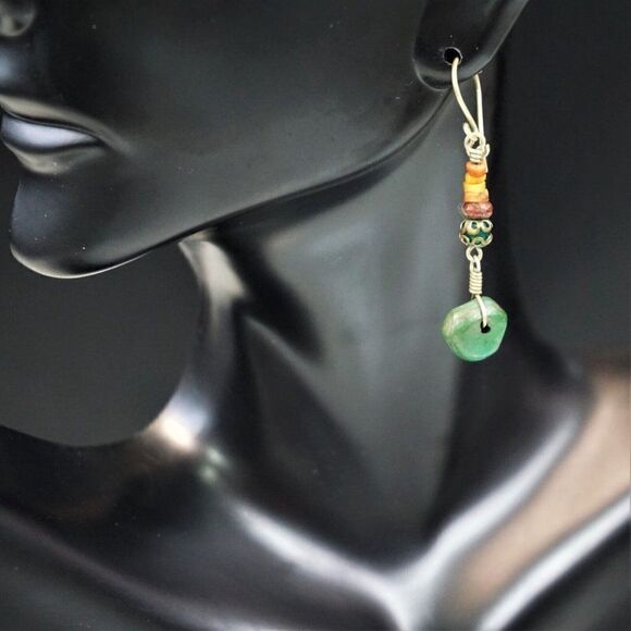 Southwestern Dangle Drop Earrings Natural Stone Beads Boho Western 1.5 Inch Long - Picture 5 of 5
